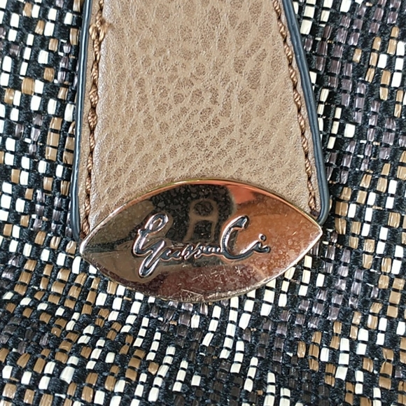 Gussaci Crossbody Leather Bag - Picture 10 of 10